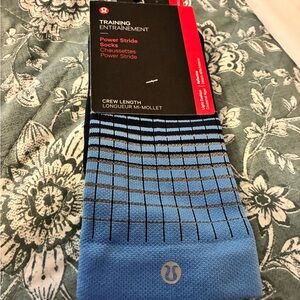NWT Lululemon Crew Length Training Entrainment Power Stride Socks